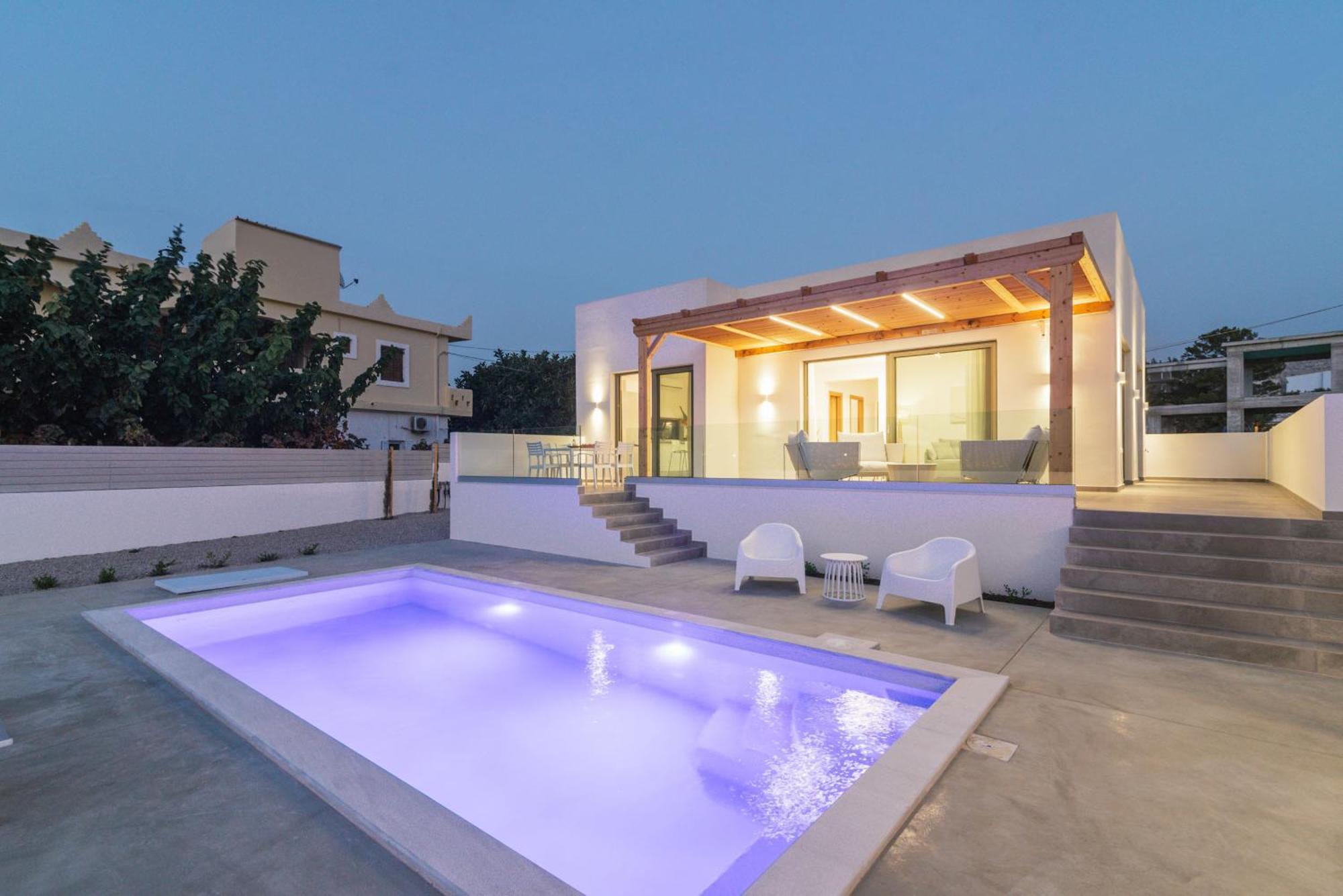 Luxury Muse Calliope Matala